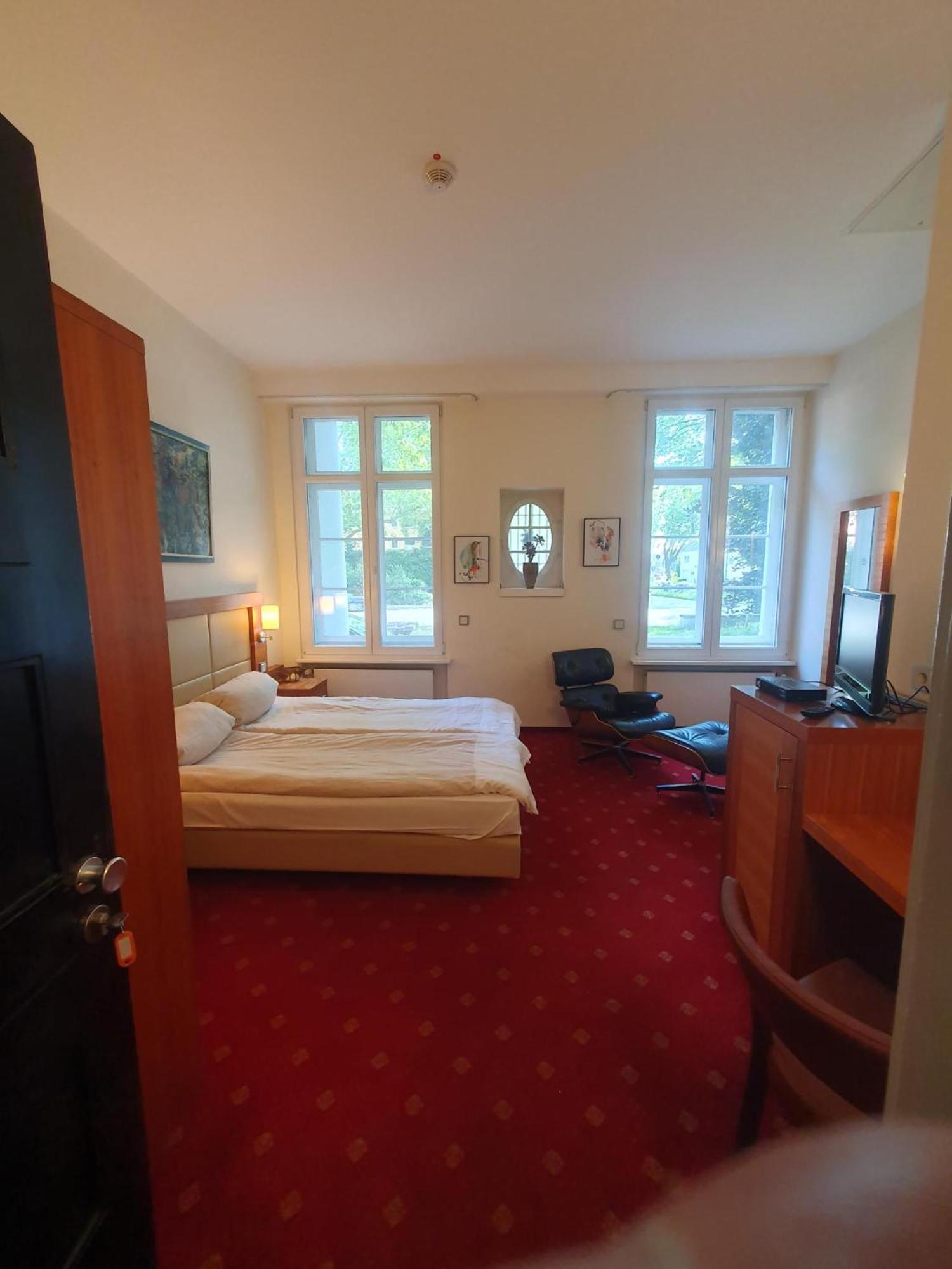 Die Villa, Zimmer 17, Dz Leverkusen Exterior foto
